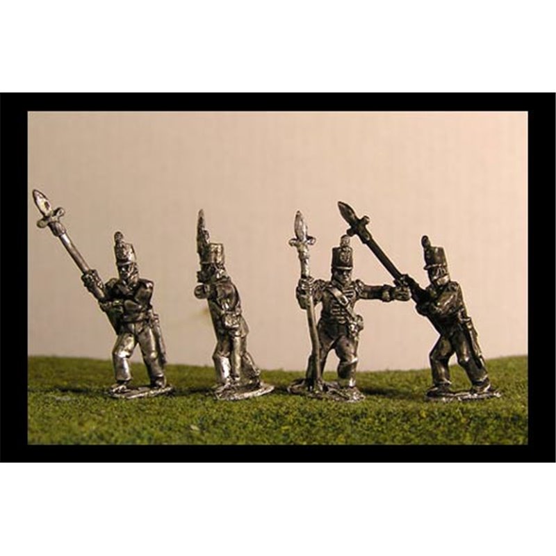 Sergeants with Halberds x 4 figures (2 variants)