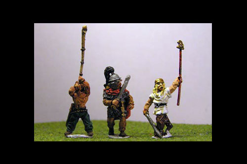 Infantry Command 2 Nobles in chain mail, Agen helmet, plume. 2 horn players, 2 standard bearers