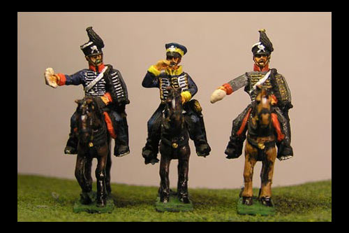 3 x ADCS. 3 diferent figures, 2 in Hussar uniform and shako, 1 in cap and dolman