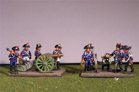 Artillery crew in bicorne and 2 x 8lb Guns