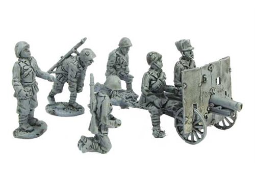 Artillery crew for 65/17 divisional cannon, in continental uniform