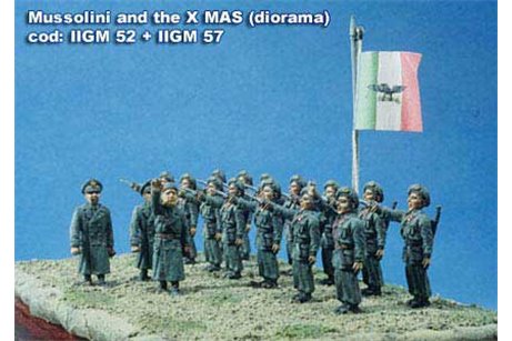 Command group with Mussolini and different officers.