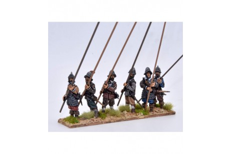 Pikemen, in armour, pike at 45º (6 different figures not including pikes)